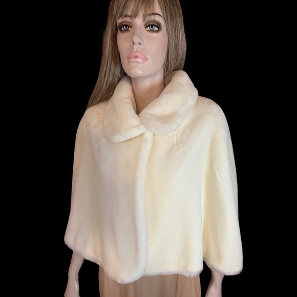 Novelti for Laura Bridal Faux Fur Cape Caplet Shawl Jacket Cover up with collar - Picture 9 of 14